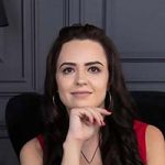 Анна Михайлова