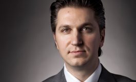 Баазов рассматривает возможность выкупить Amaya Inc за $6,7 млрд