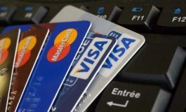 Банки обяжут блокировать денежные переводы в пользу нелегальных игорных сайтов